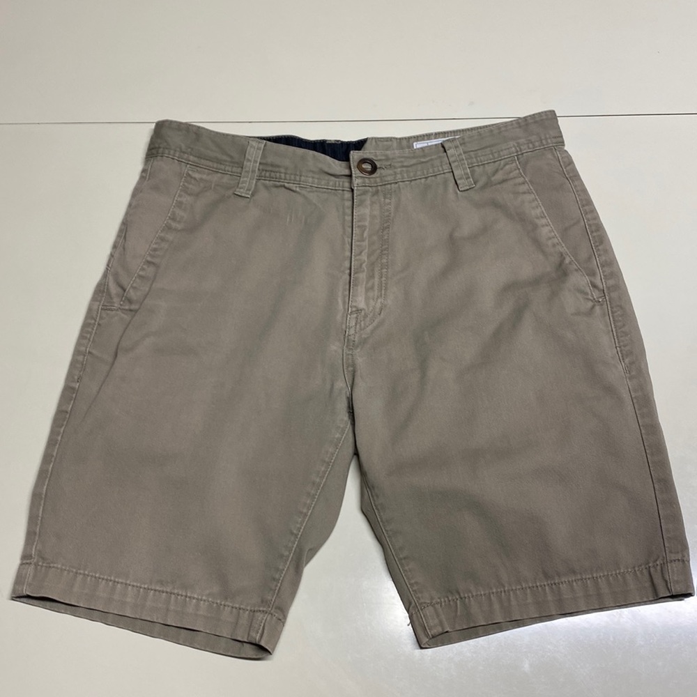 Volcom size 31 men’s